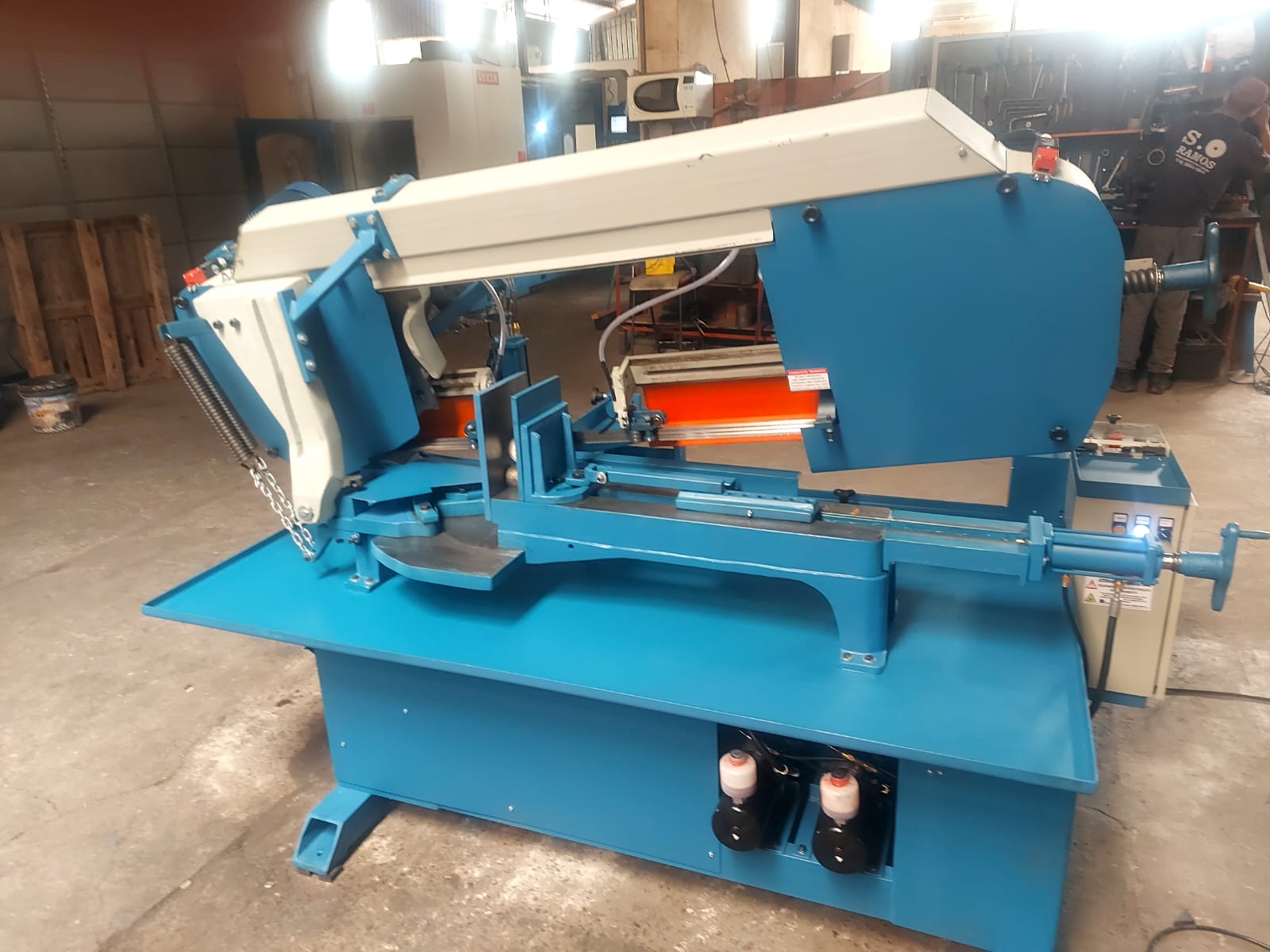 Máquina Serra Fita horizontal Sramos 400 Flhg